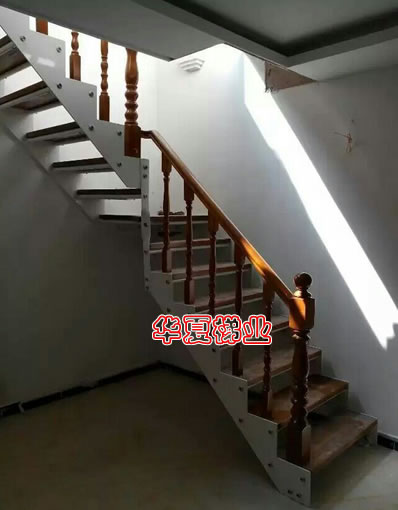 ˫¥-032